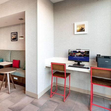 Hampton Inn Riverside March Air Force Base, Ca Экстерьер фото